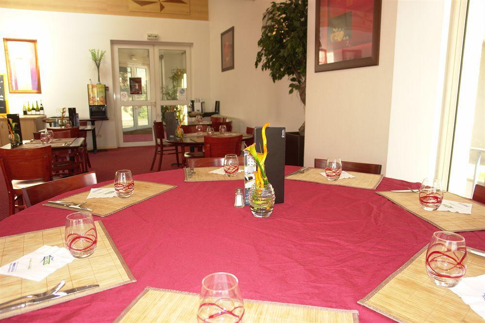 Brit Hotel Orleans St Jean De Braye - L'Antares แซงต์-ฌอง-เดอ-เบรย์ ภายนอก รูปภาพ