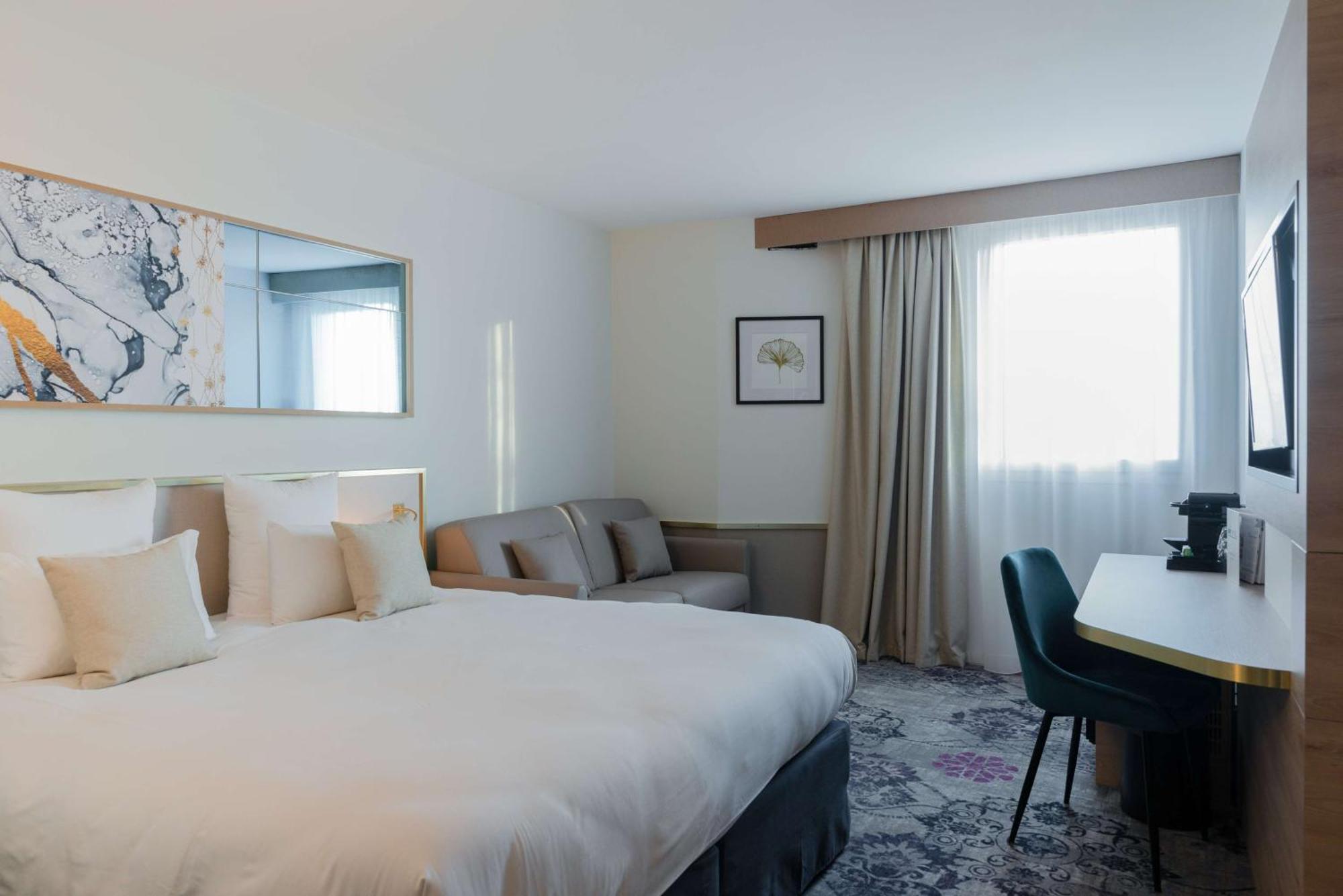Brit Hotel Orleans St Jean De Braye - L'Antares แซงต์-ฌอง-เดอ-เบรย์ ภายนอก รูปภาพ