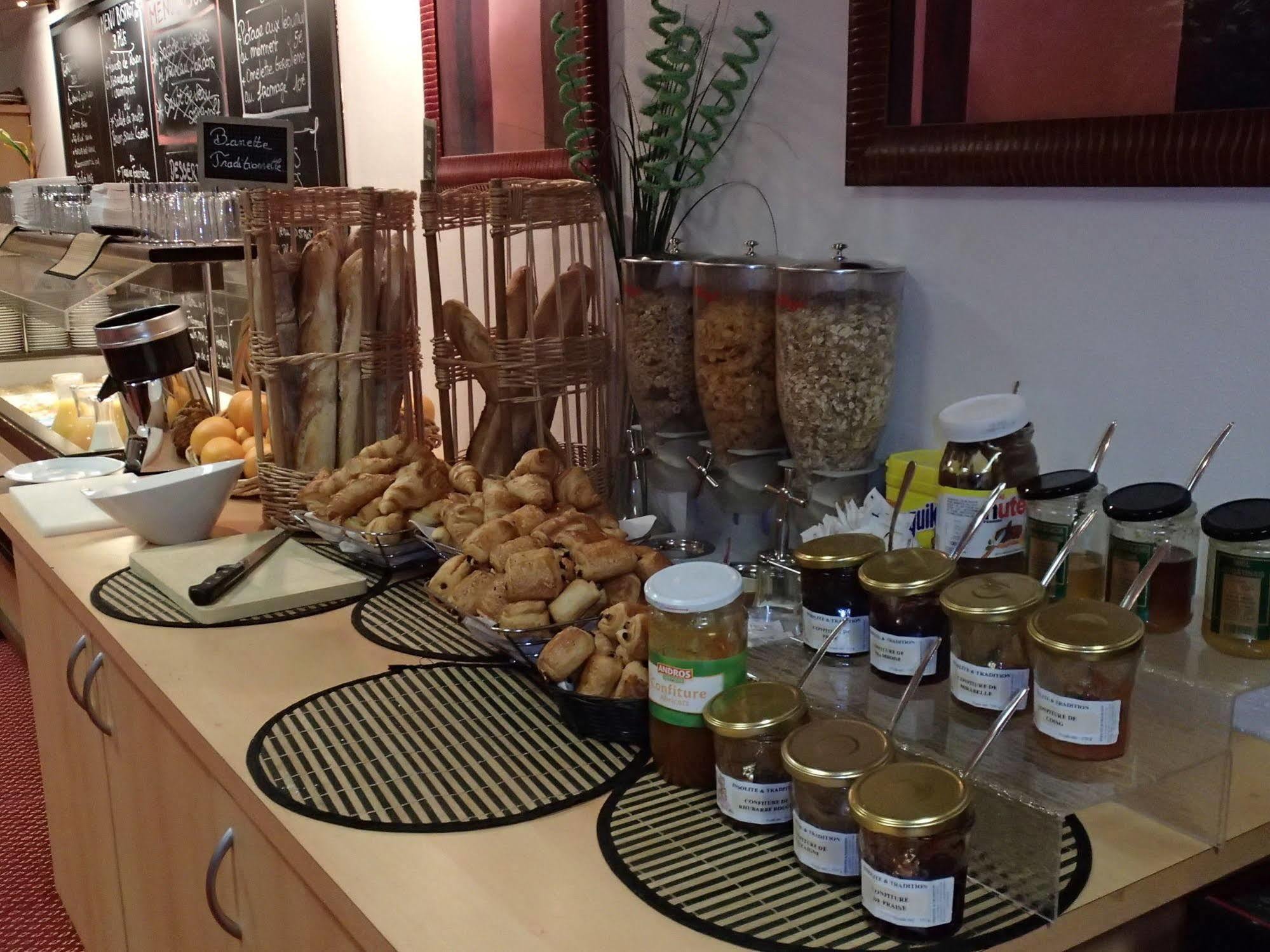 Brit Hotel Orleans St Jean De Braye - L'Antares แซงต์-ฌอง-เดอ-เบรย์ ภายนอก รูปภาพ