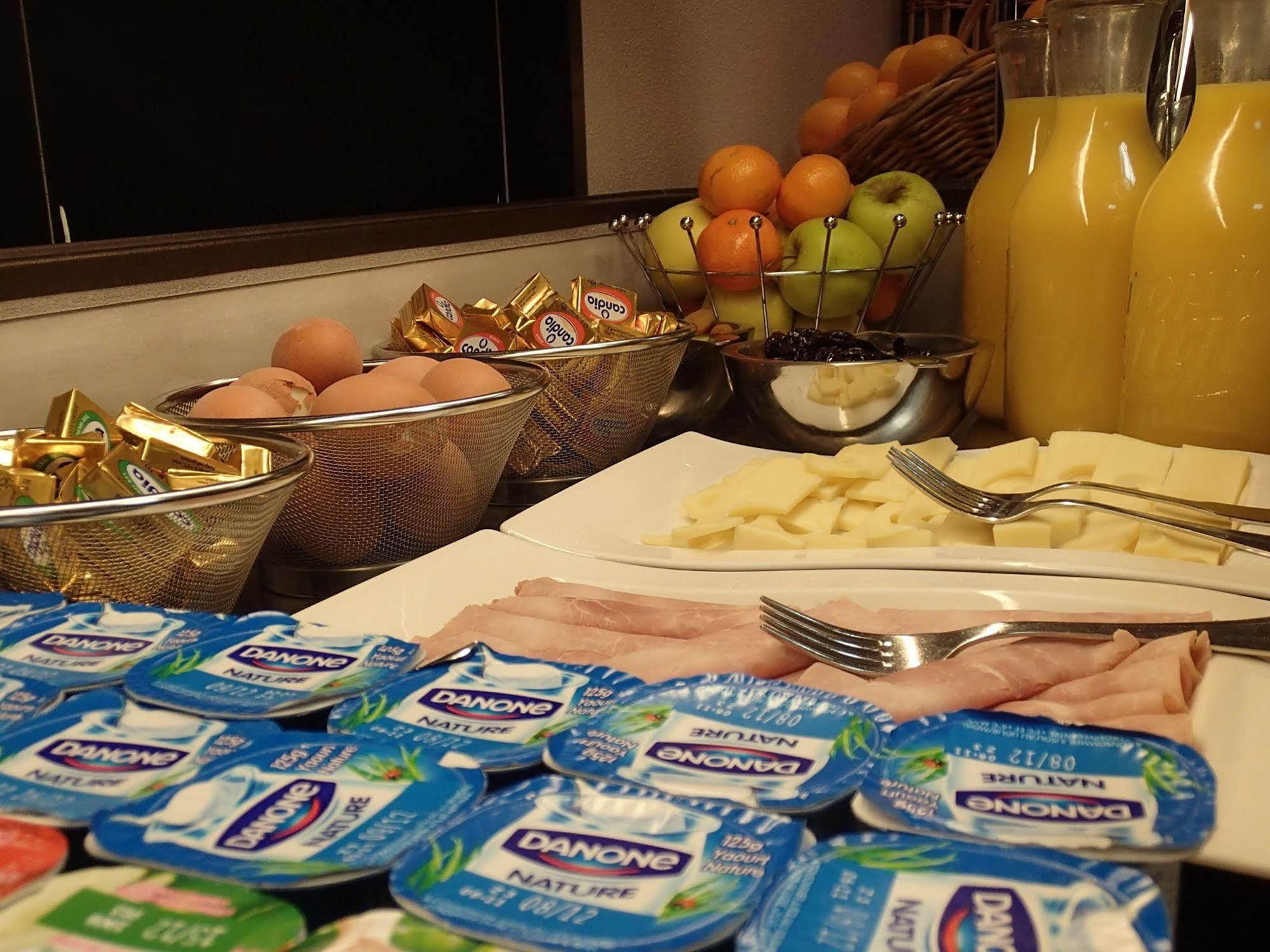 Brit Hotel Orleans St Jean De Braye - L'Antares แซงต์-ฌอง-เดอ-เบรย์ ภายนอก รูปภาพ