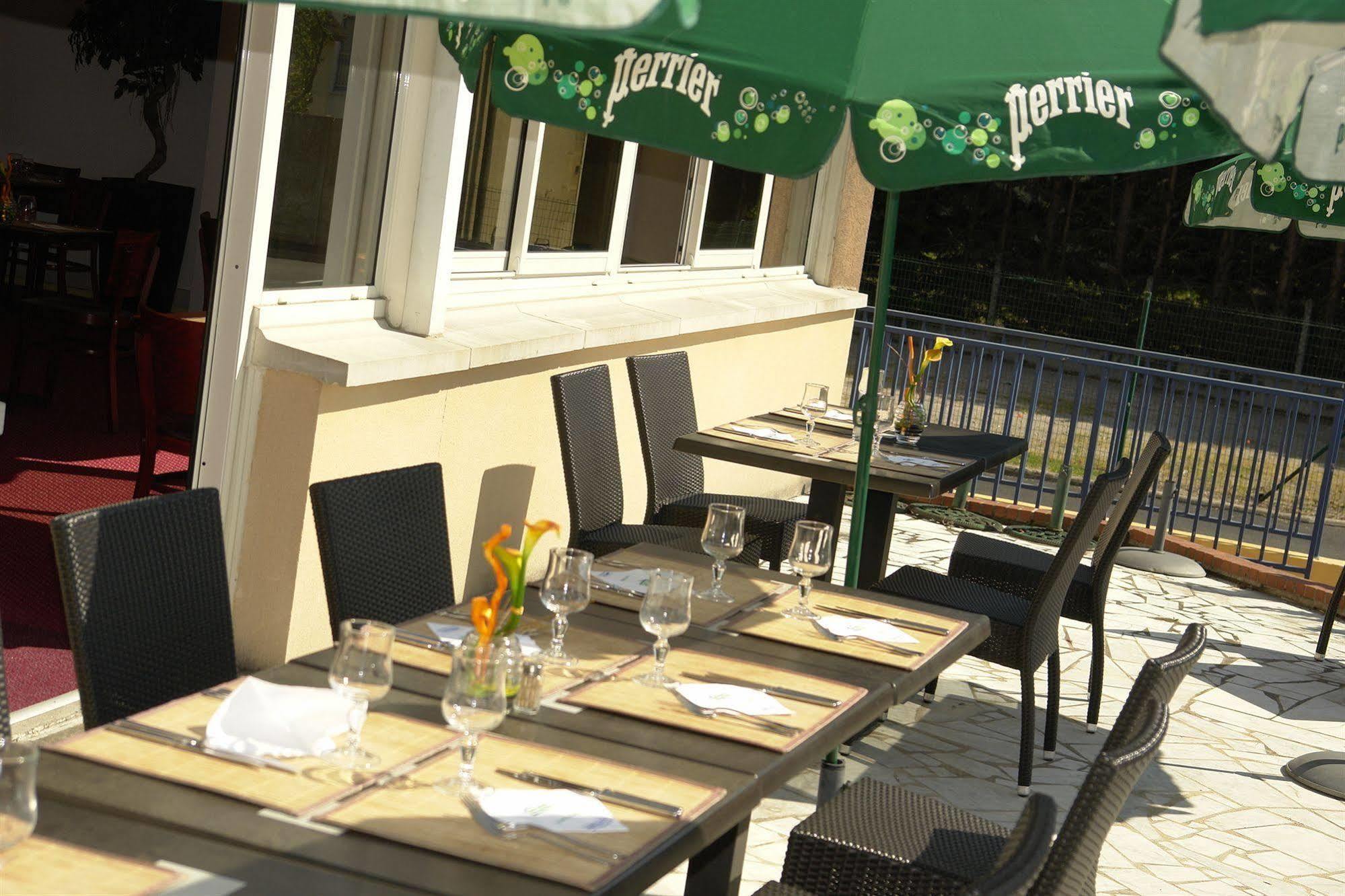 Brit Hotel Orleans St Jean De Braye - L'Antares แซงต์-ฌอง-เดอ-เบรย์ ภายนอก รูปภาพ